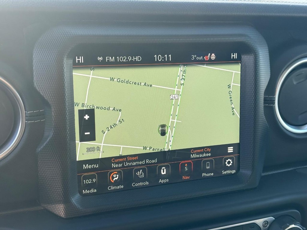 Jeep Wrangler Vehicle Full-screen Gallery Image 10