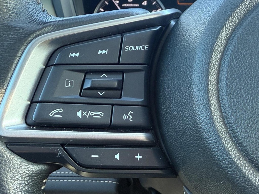 Subaru Outback Vehicle Full-screen Gallery Image 16