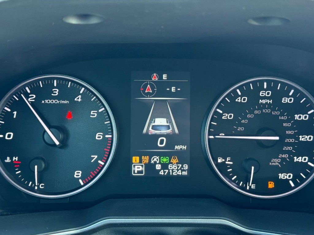 Subaru Outback Vehicle Full-screen Gallery Image 24