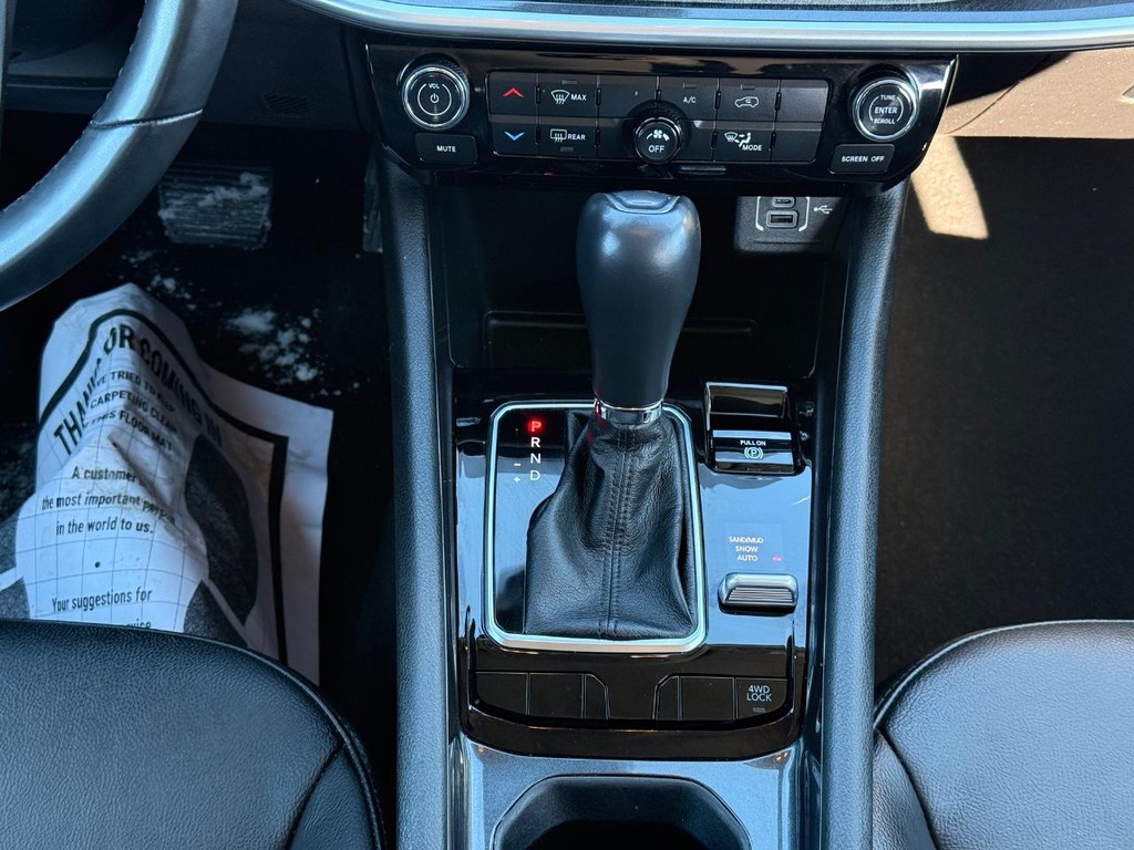 Jeep Compass Vehicle Full-screen Gallery Image 10