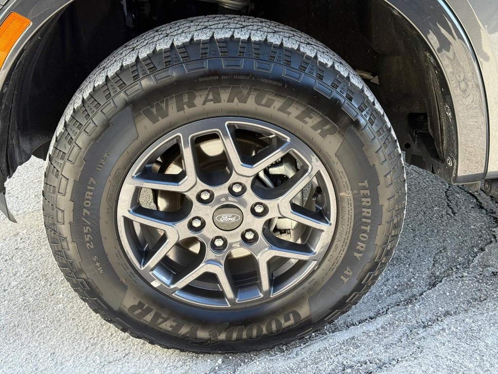 Ford Ranger Vehicle Full-screen Gallery Image 09