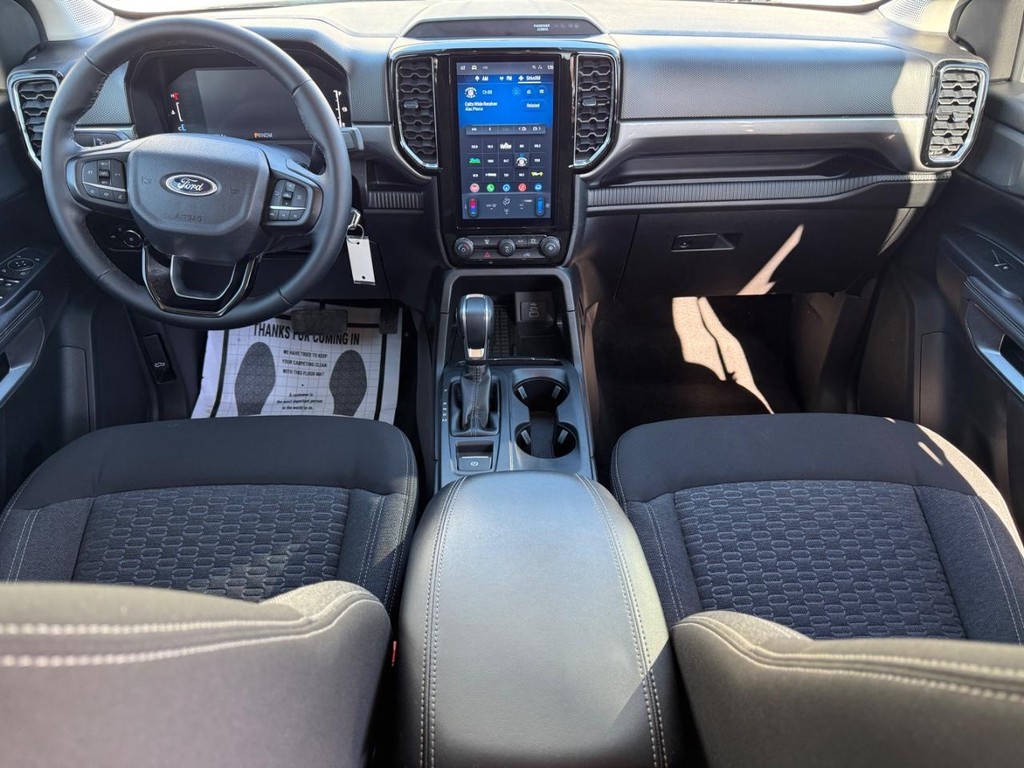 Ford Ranger Vehicle Full-screen Gallery Image 13