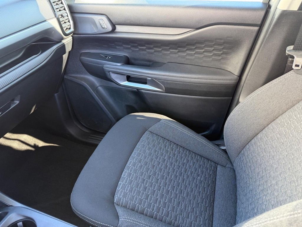 Ford Ranger Vehicle Full-screen Gallery Image 22