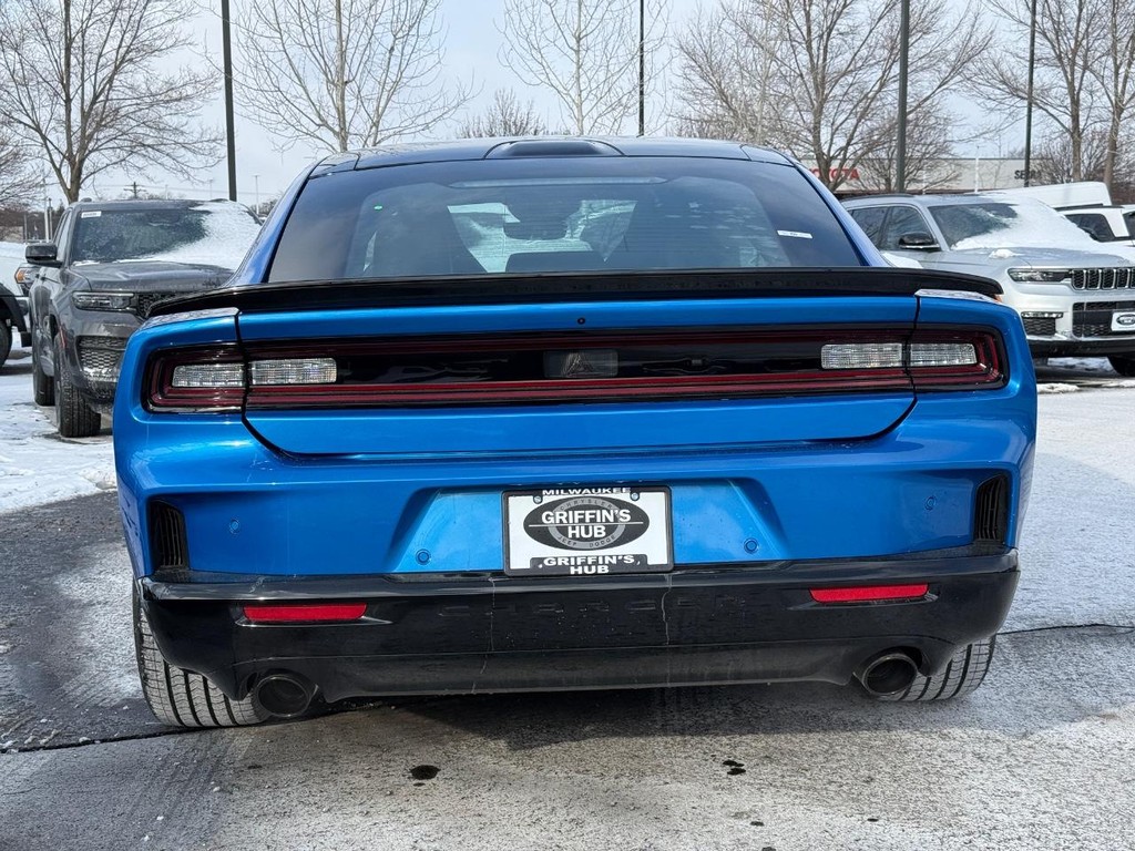 Dodge Charger Vehicle Full-screen Gallery Image 04