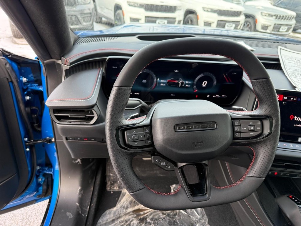 Dodge Charger Vehicle Full-screen Gallery Image 11