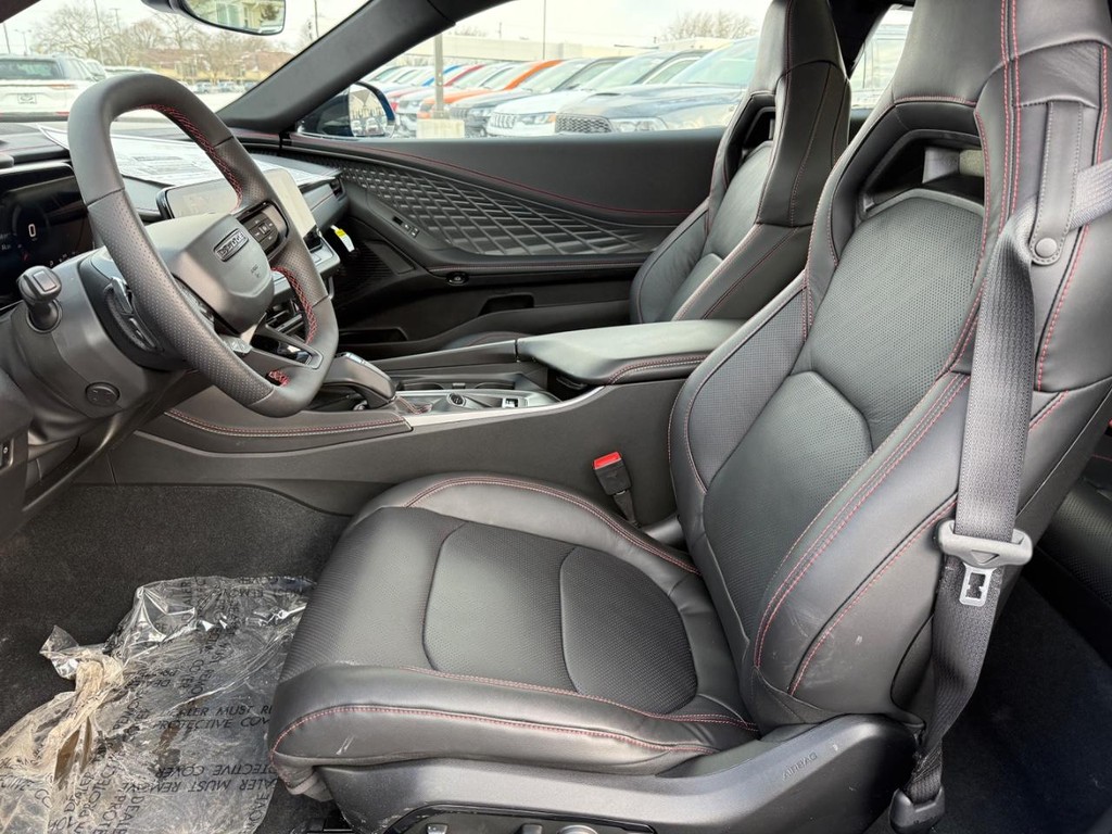 Dodge Charger Vehicle Full-screen Gallery Image 12