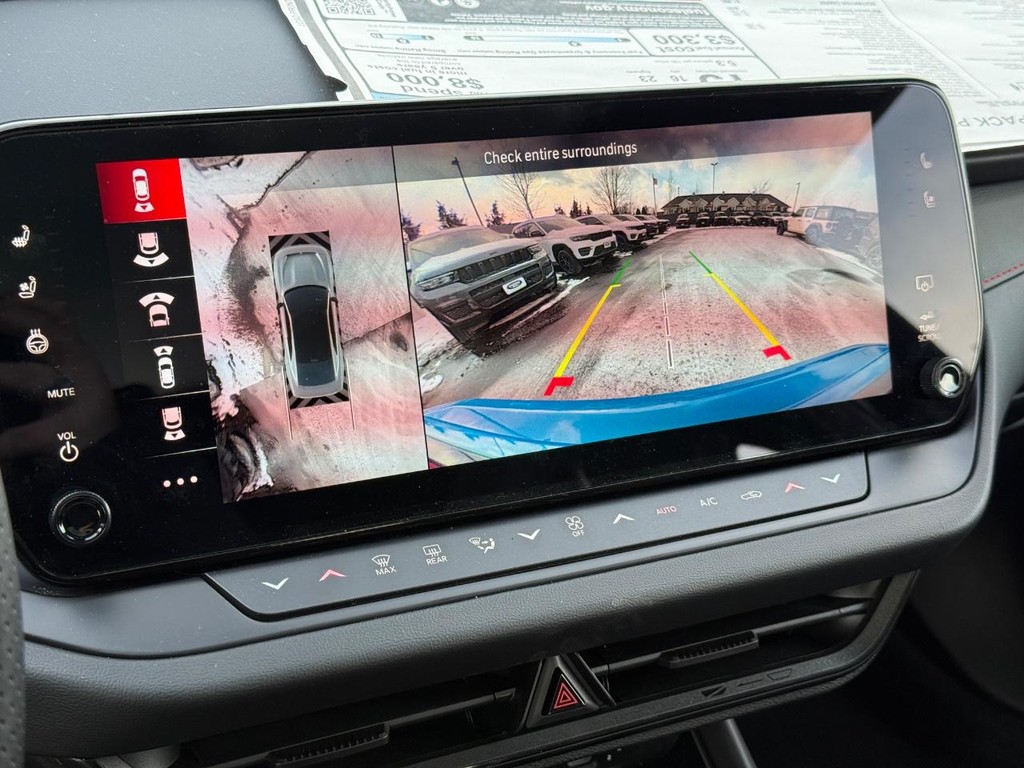 Dodge Charger Vehicle Full-screen Gallery Image 17