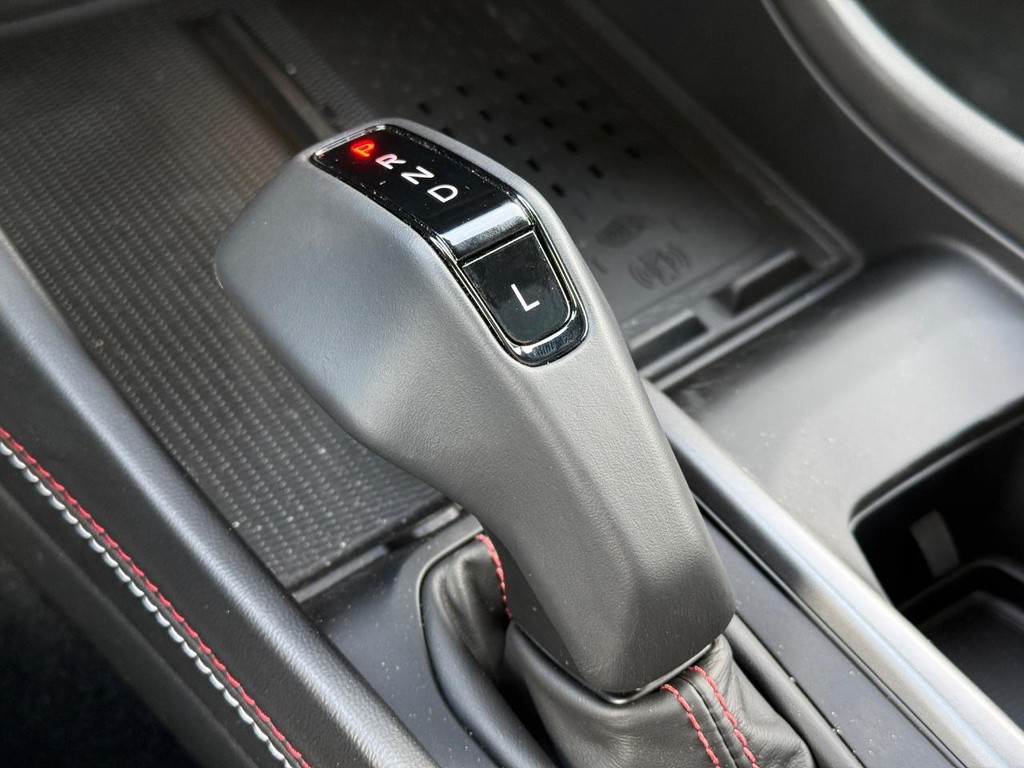 Dodge Charger Vehicle Full-screen Gallery Image 20