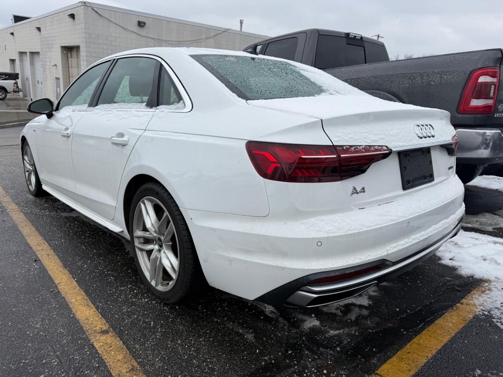 Audi A4 Sedan Vehicle Full-screen Gallery Image 03