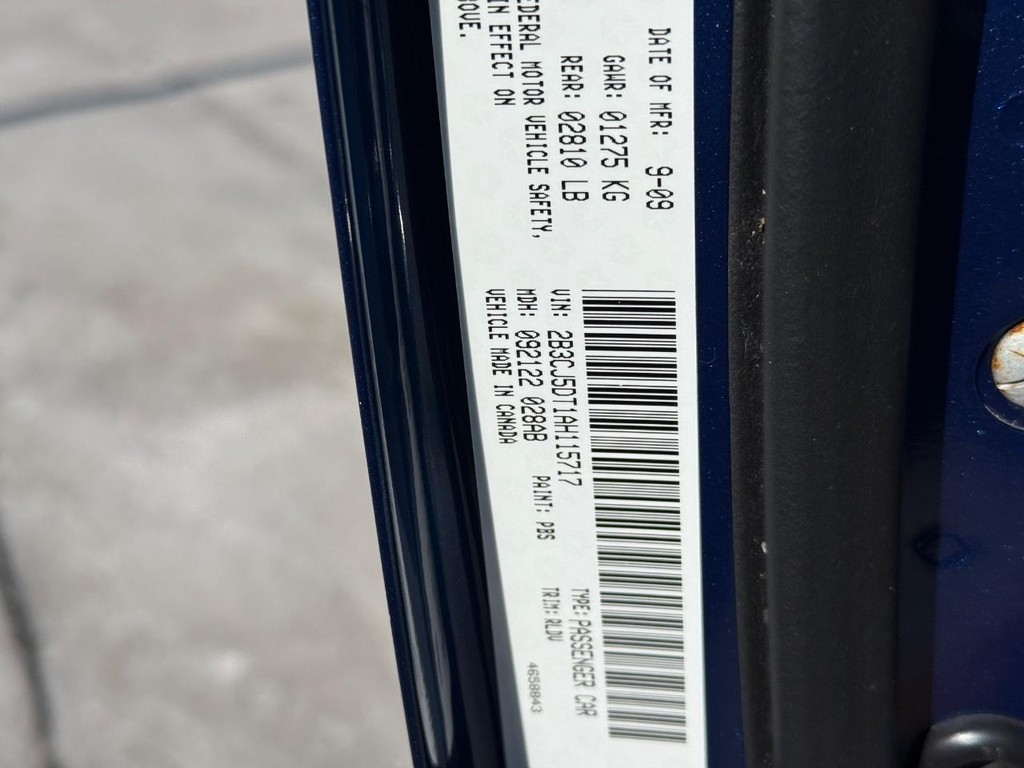 Dodge Challenger Vehicle Full-screen Gallery Image 21