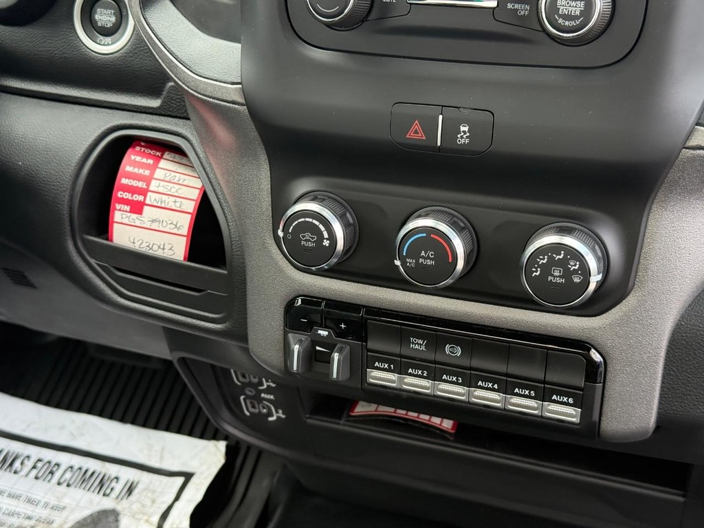 Ram 4500 Chassis Cab Vehicle Full-screen Gallery Image 11