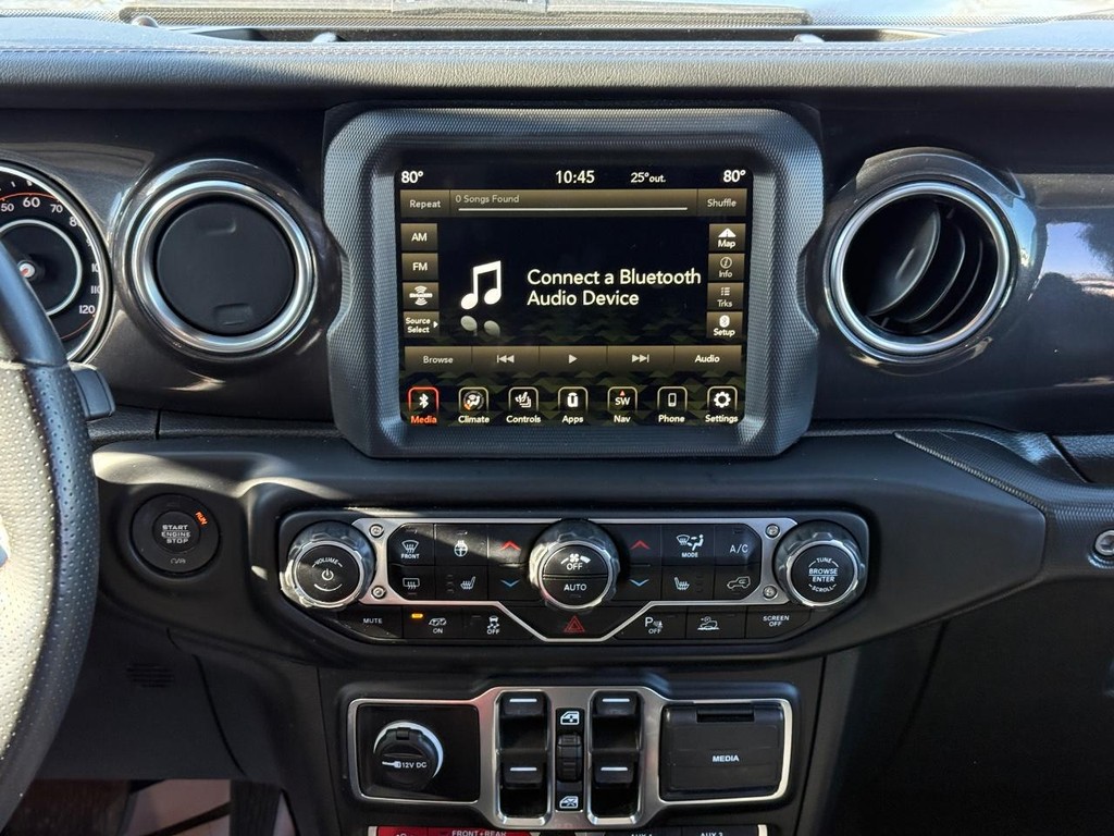 Jeep Wrangler Vehicle Full-screen Gallery Image 09