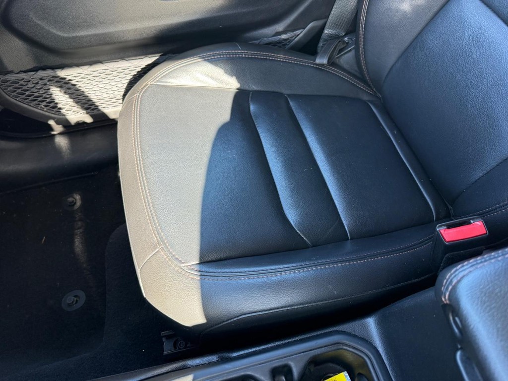 Jeep Wrangler Vehicle Full-screen Gallery Image 21