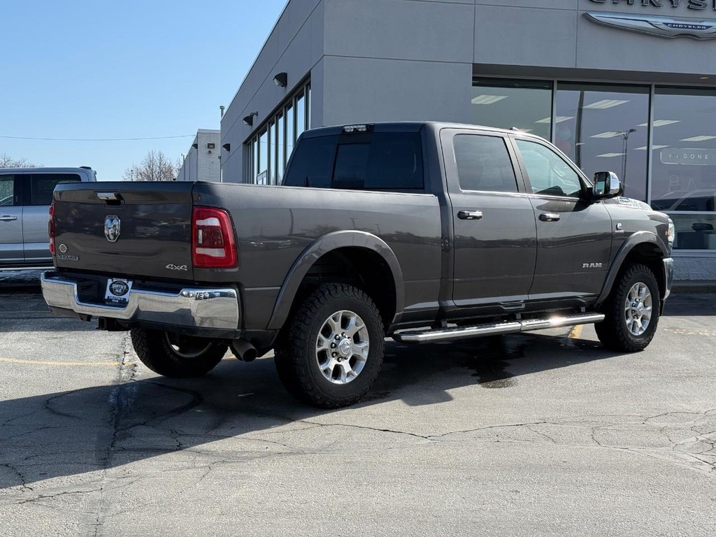 Ram 2500 Vehicle Full-screen Gallery Image 03