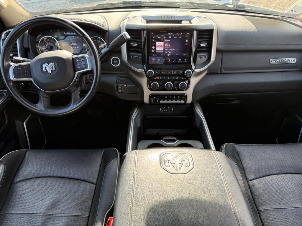 Ram 2500 Vehicle Full-screen Gallery Image 08