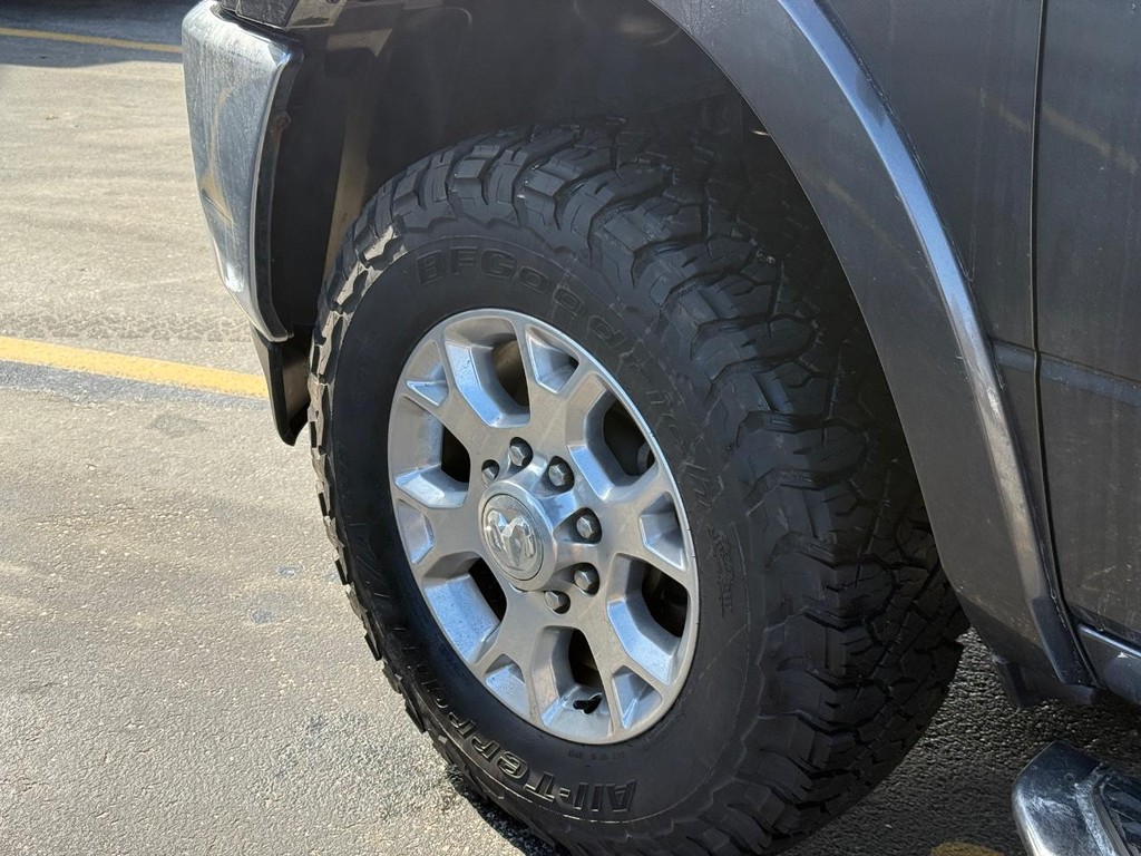 Ram 2500 Vehicle Full-screen Gallery Image 14