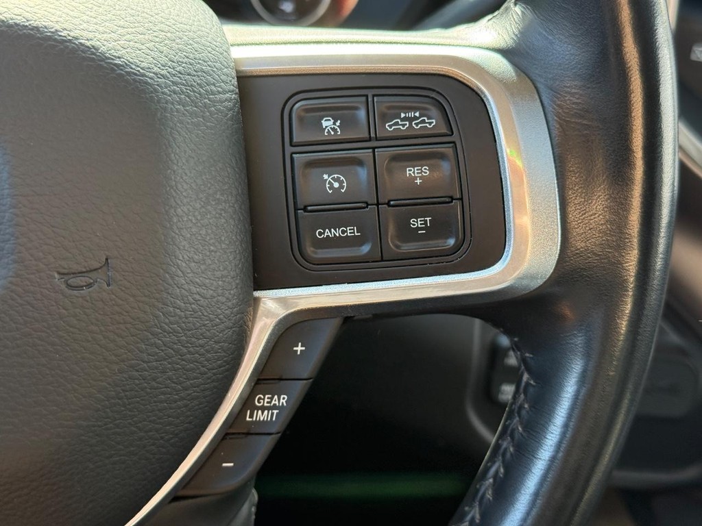 Ram 2500 Vehicle Full-screen Gallery Image 16