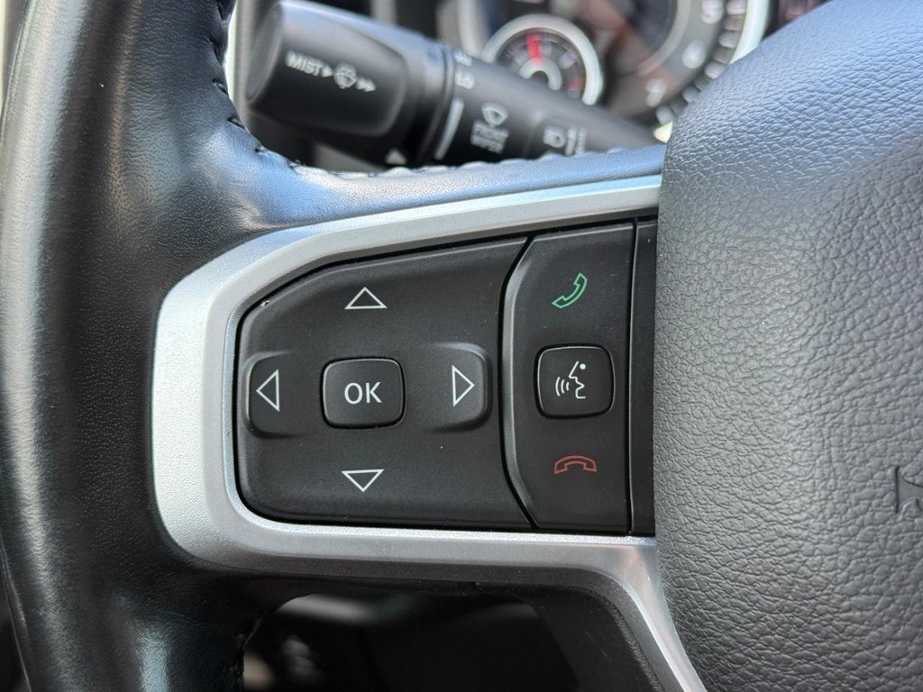 Ram 1500 Vehicle Full-screen Gallery Image 14