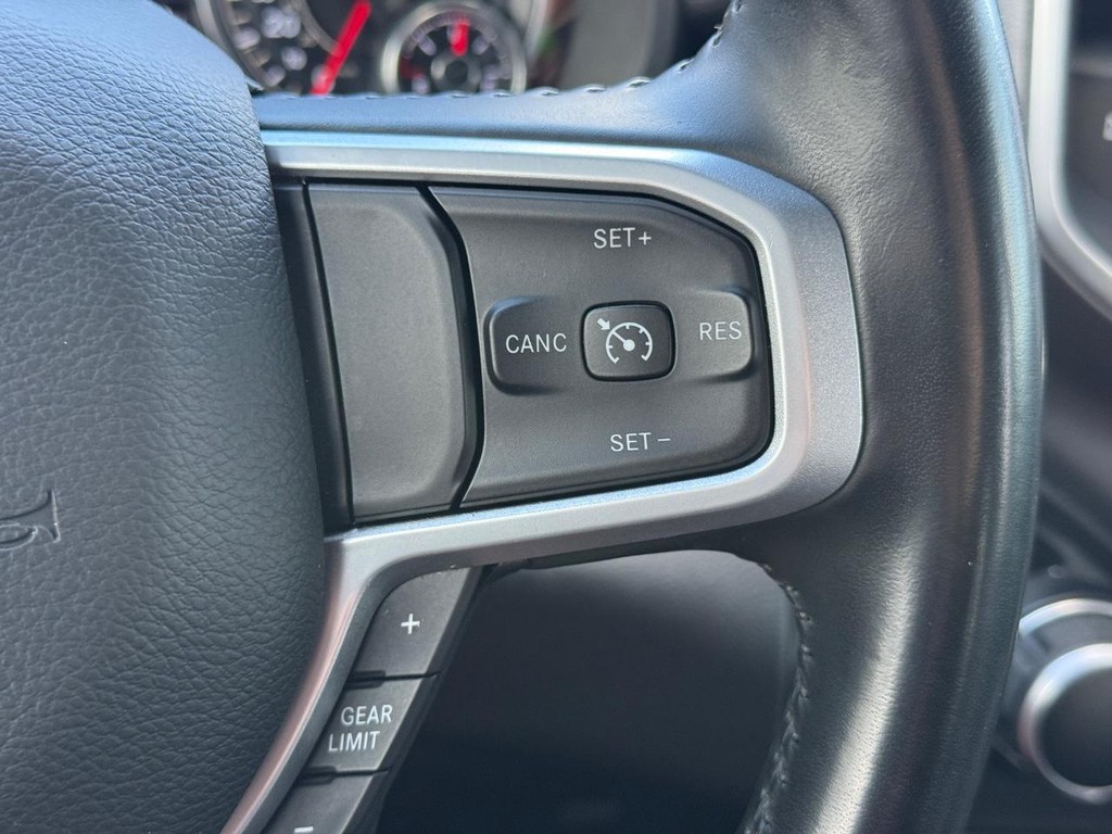 Ram 1500 Vehicle Full-screen Gallery Image 15