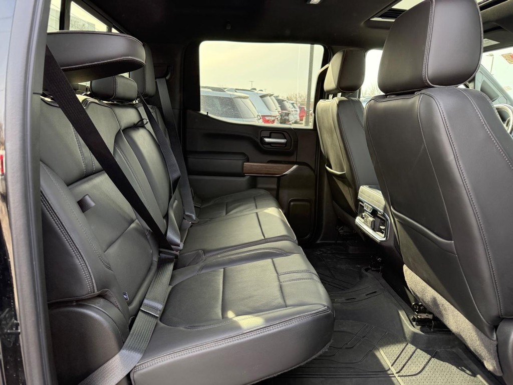 Chevrolet Silverado 1500 Vehicle Full-screen Gallery Image 07