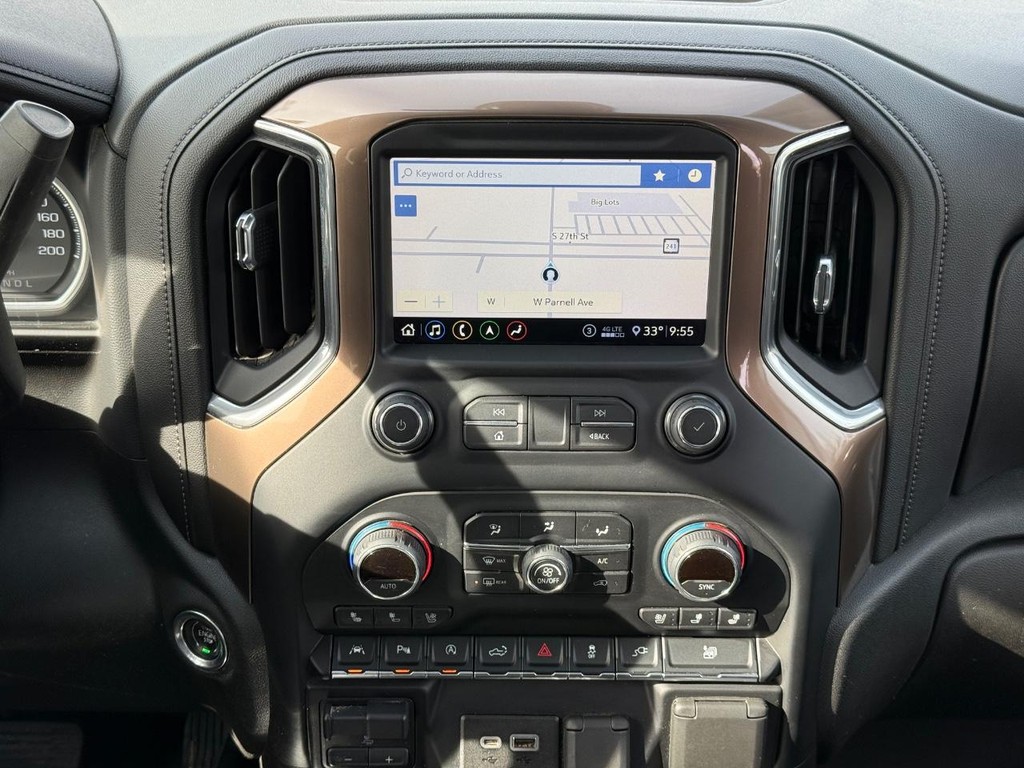 Chevrolet Silverado 1500 Vehicle Full-screen Gallery Image 09