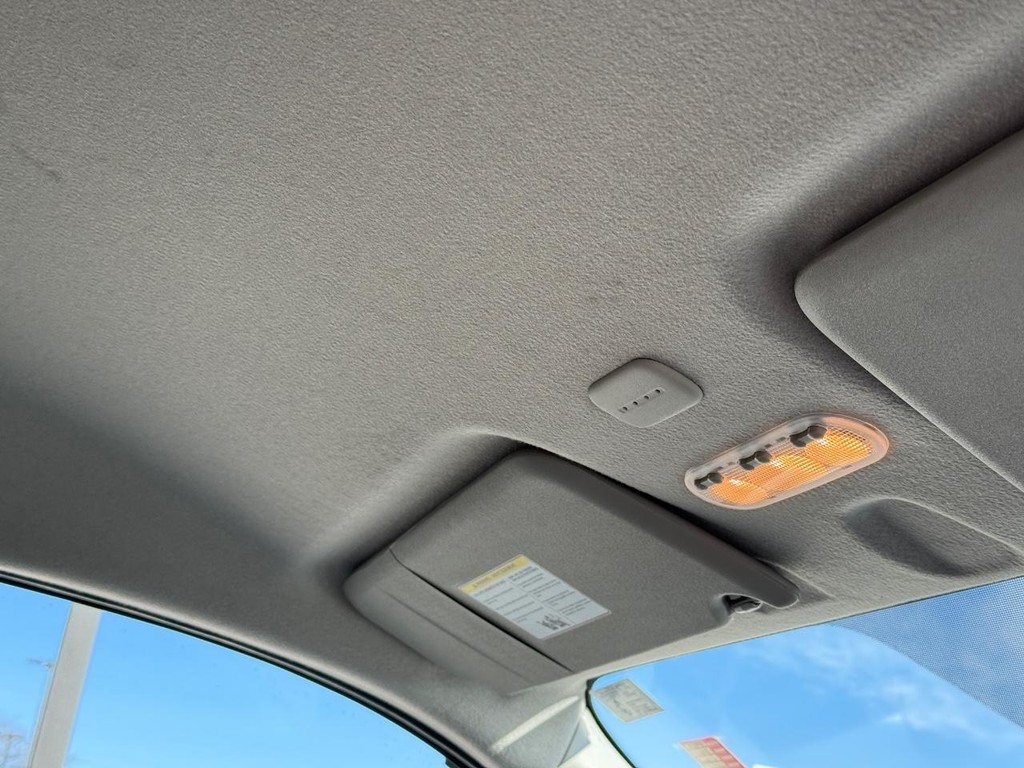 Nissan NV200 Compact Cargo Vehicle Full-screen Gallery Image 11