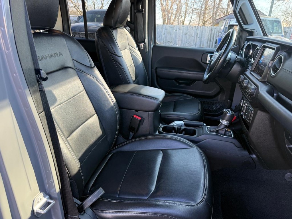 Jeep Wrangler 4xe Vehicle Full-screen Gallery Image 06