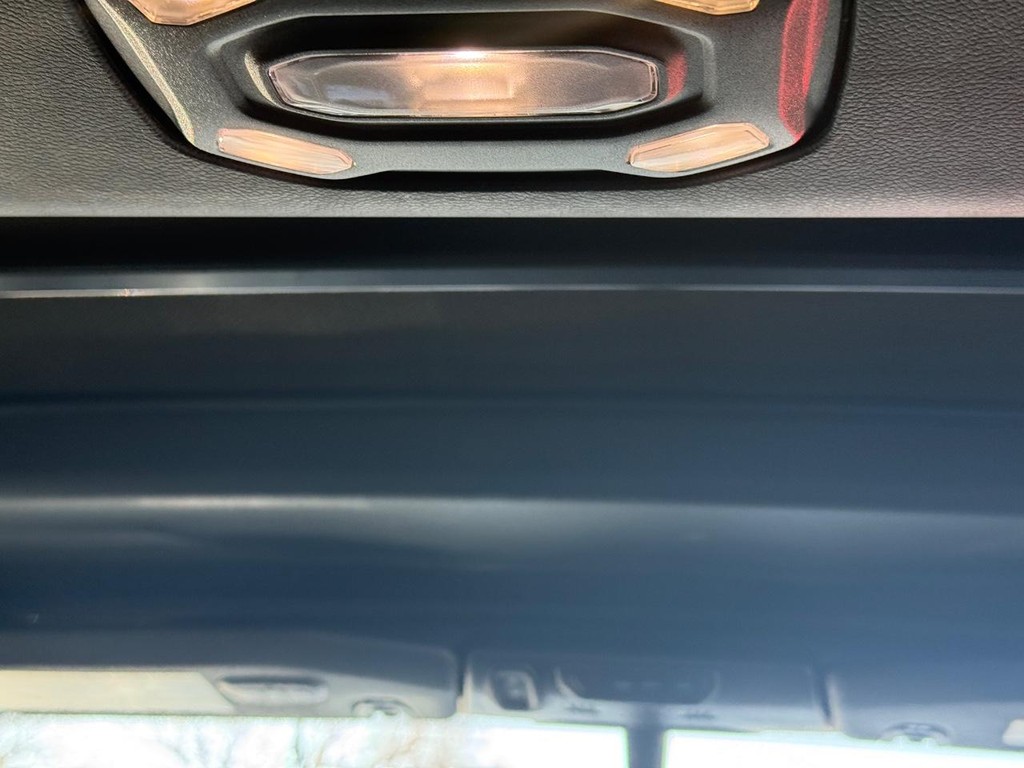 Jeep Wrangler 4xe Vehicle Full-screen Gallery Image 13