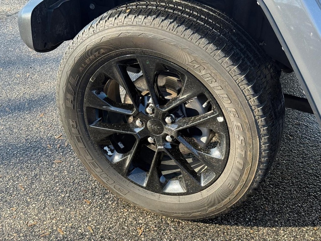 Jeep Wrangler 4xe Vehicle Full-screen Gallery Image 14