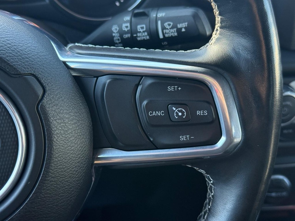 Jeep Wrangler 4xe Vehicle Full-screen Gallery Image 16