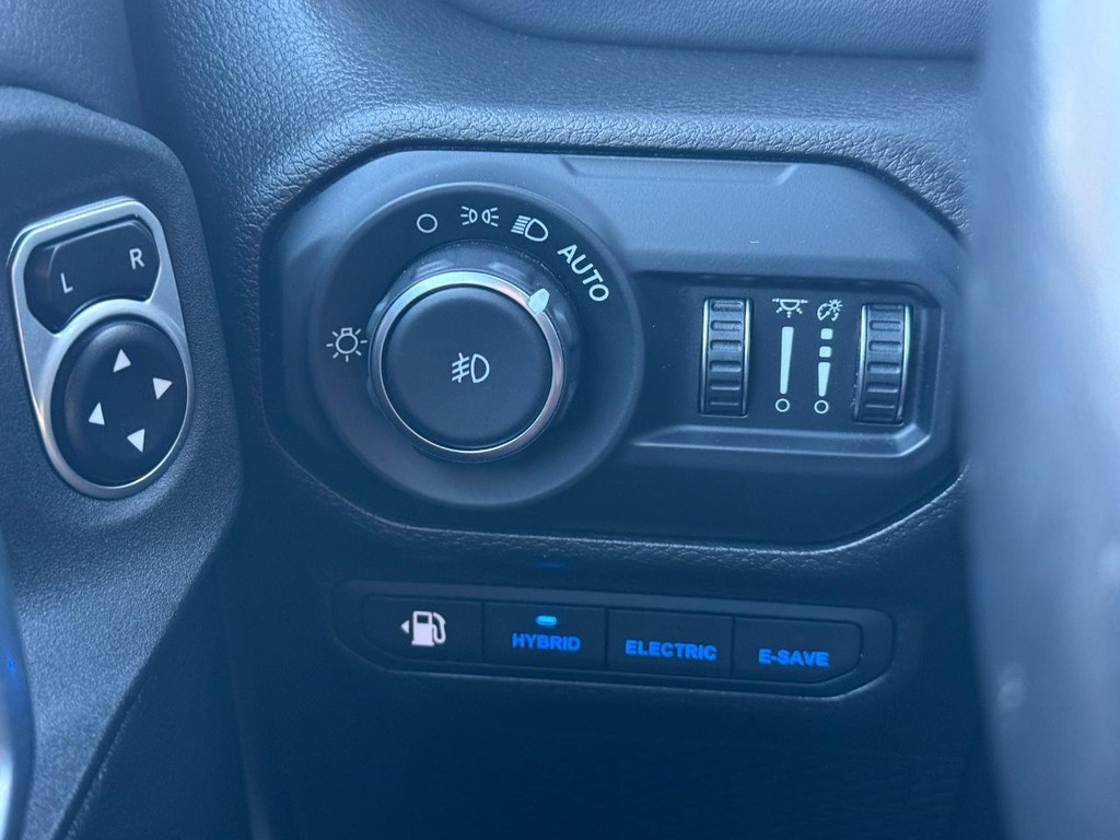 Jeep Wrangler 4xe Vehicle Full-screen Gallery Image 20