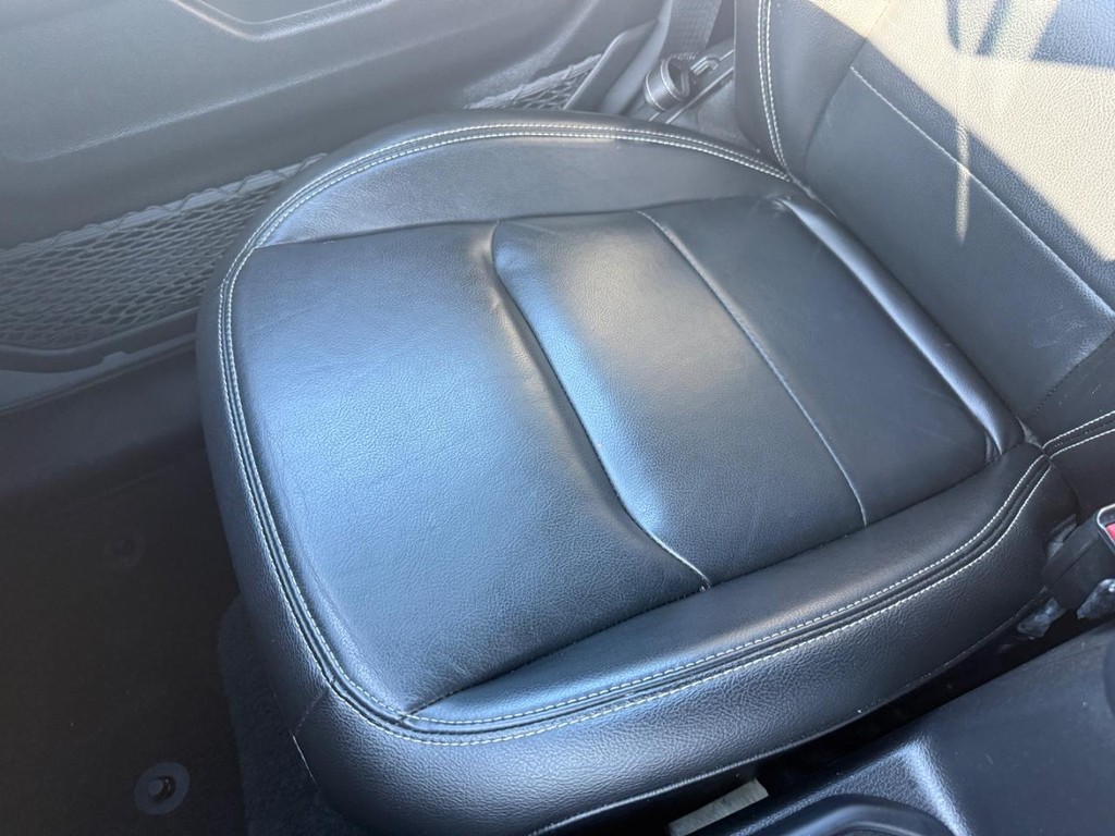 Jeep Wrangler 4xe Vehicle Full-screen Gallery Image 21