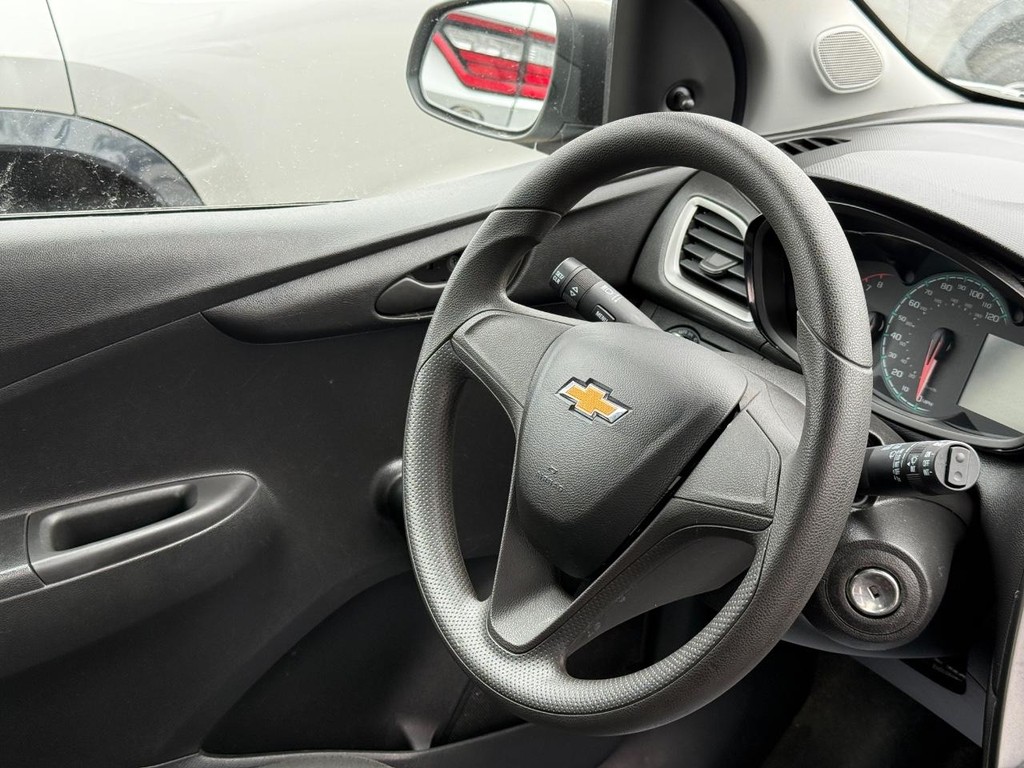 Chevrolet Spark Vehicle Full-screen Gallery Image 08
