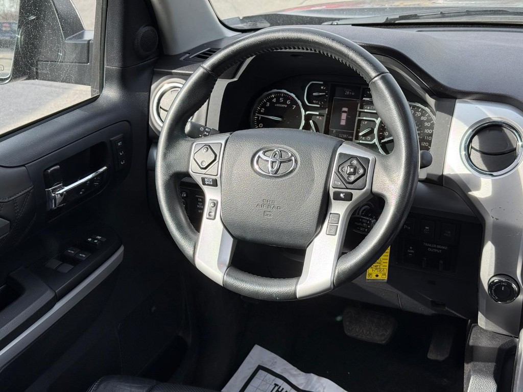 Toyota Tundra 4WD Vehicle Full-screen Gallery Image 11