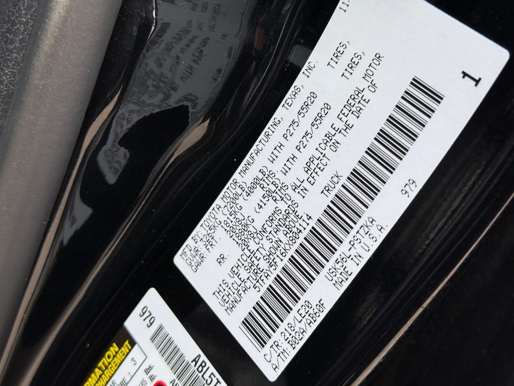 Toyota Tundra 4WD Vehicle Full-screen Gallery Image 22