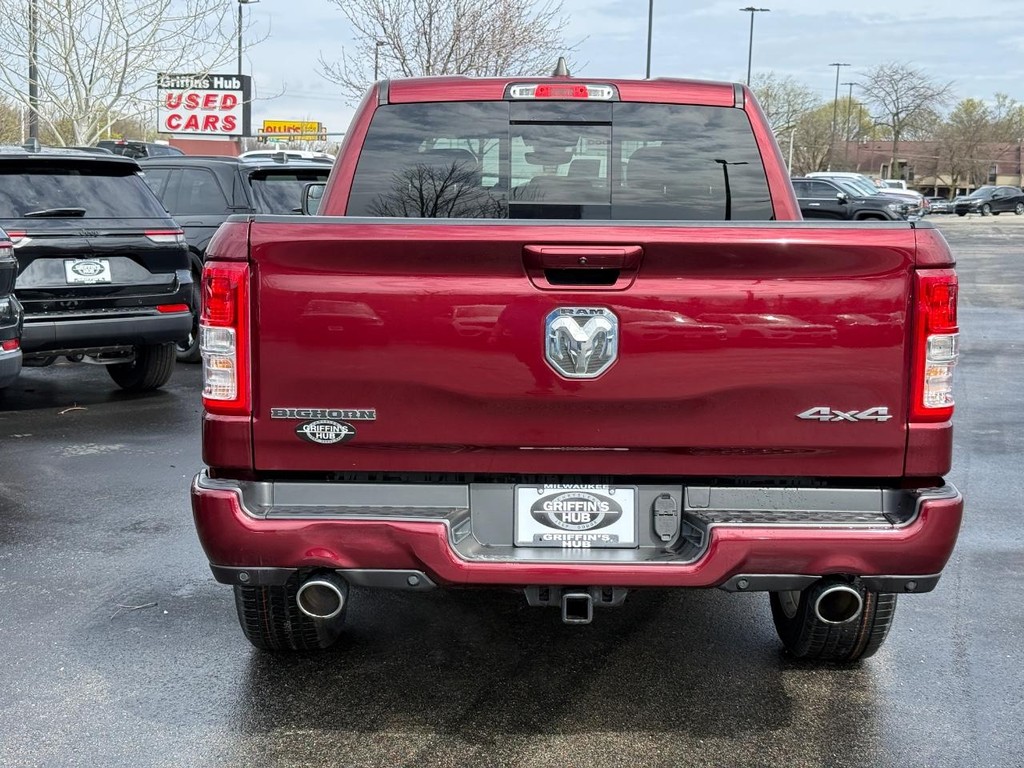 Ram 1500 Vehicle Full-screen Gallery Image 04