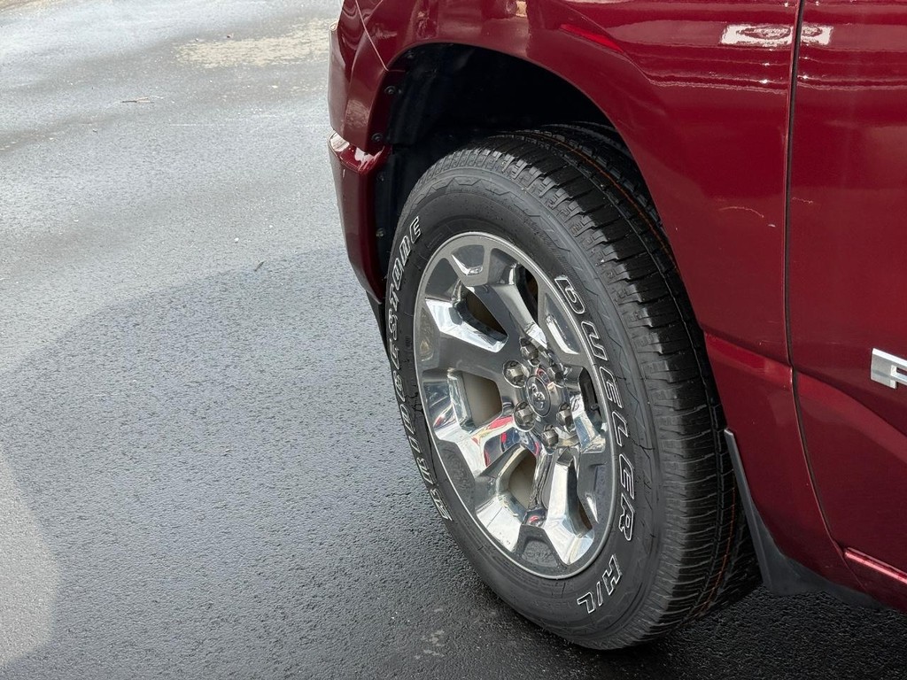 Ram 1500 Vehicle Full-screen Gallery Image 14
