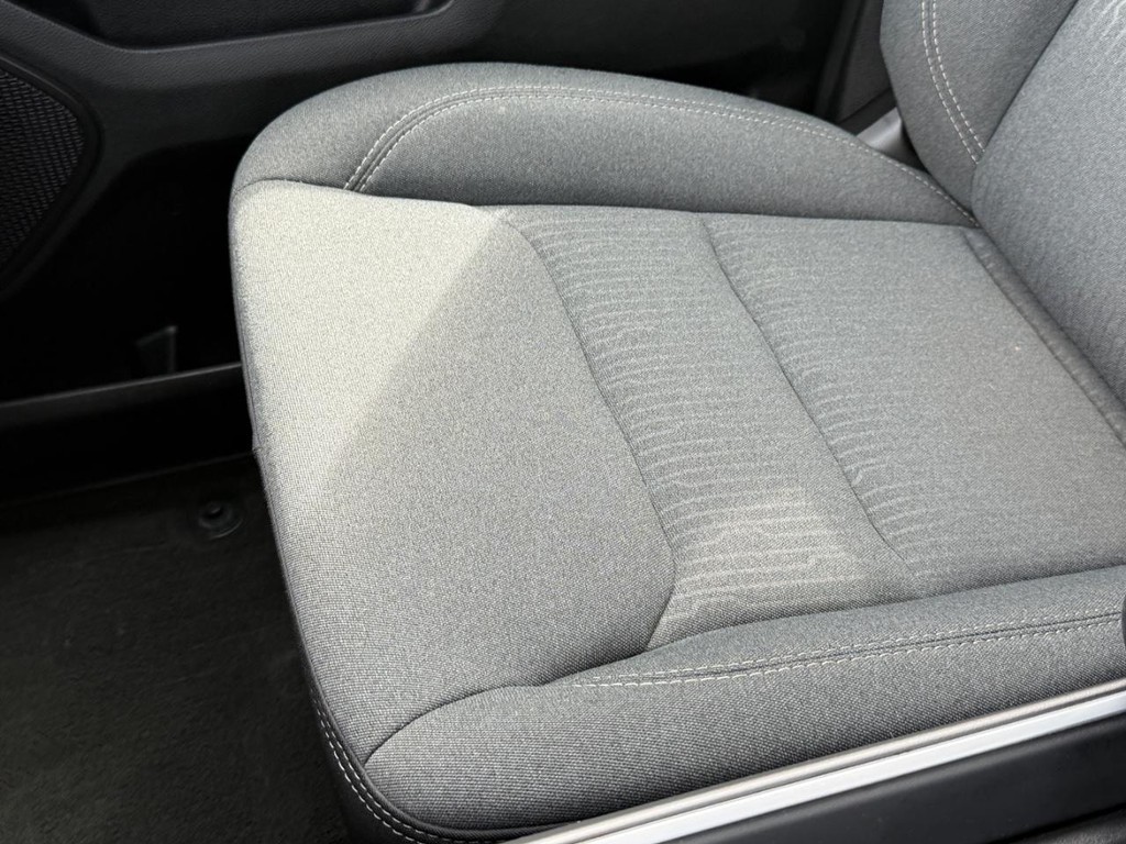 Ram 1500 Vehicle Full-screen Gallery Image 20