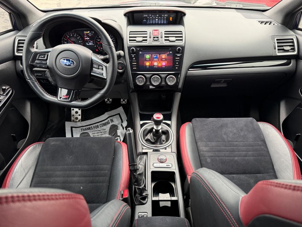 Subaru WRX Vehicle Full-screen Gallery Image 08