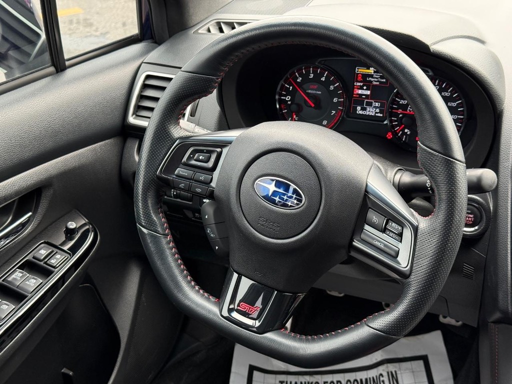 Subaru WRX Vehicle Full-screen Gallery Image 11