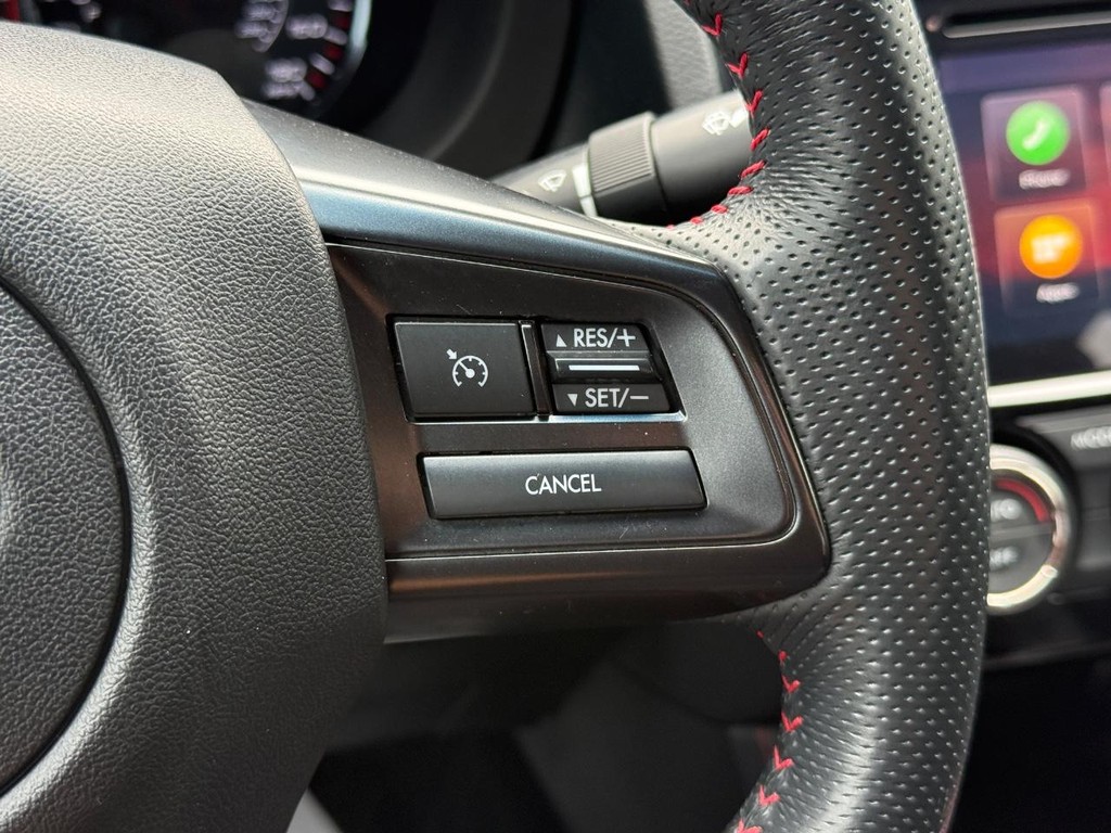 Subaru WRX Vehicle Full-screen Gallery Image 15