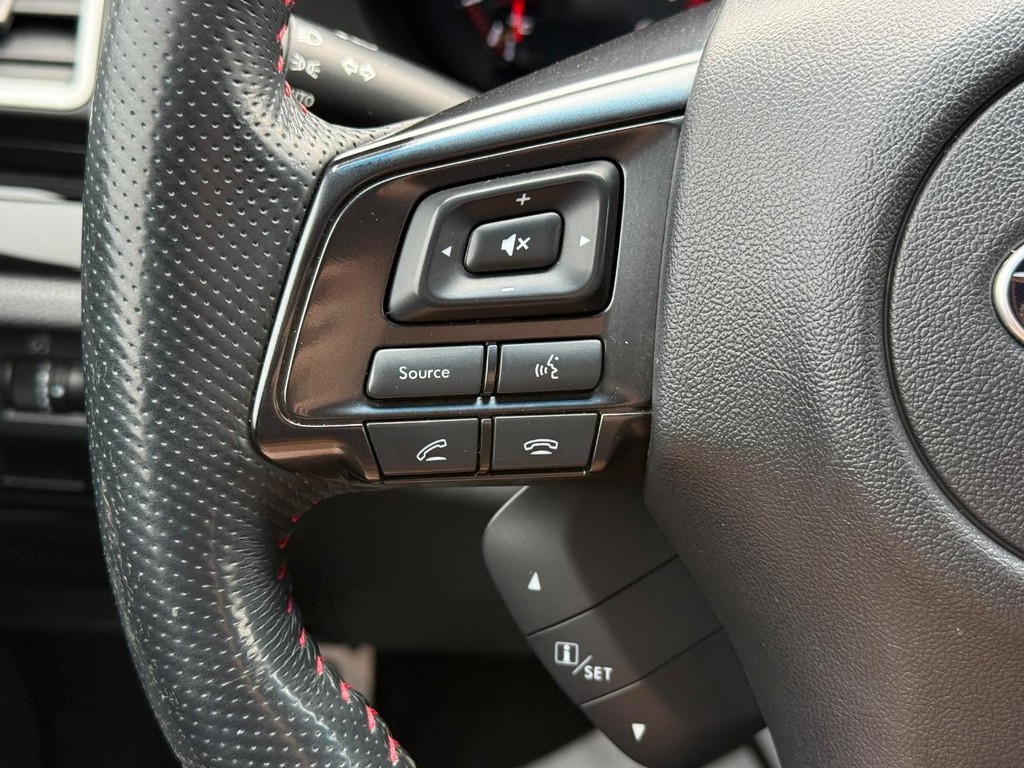 Subaru WRX Vehicle Full-screen Gallery Image 16