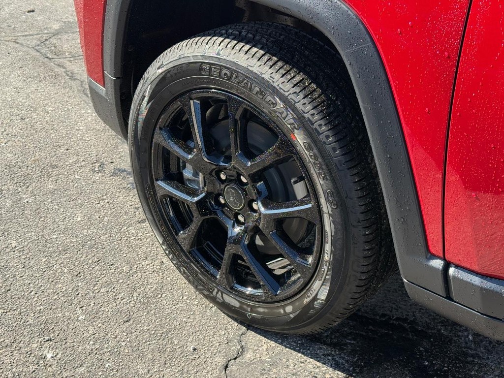 Jeep Compass Vehicle Full-screen Gallery Image 14