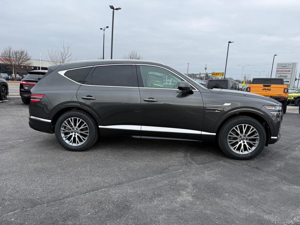 Genesis GV80 Vehicle Full-screen Gallery Image 02