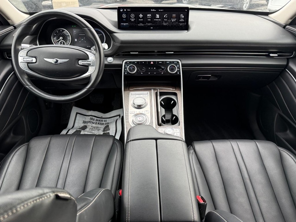 Genesis GV80 Vehicle Full-screen Gallery Image 08