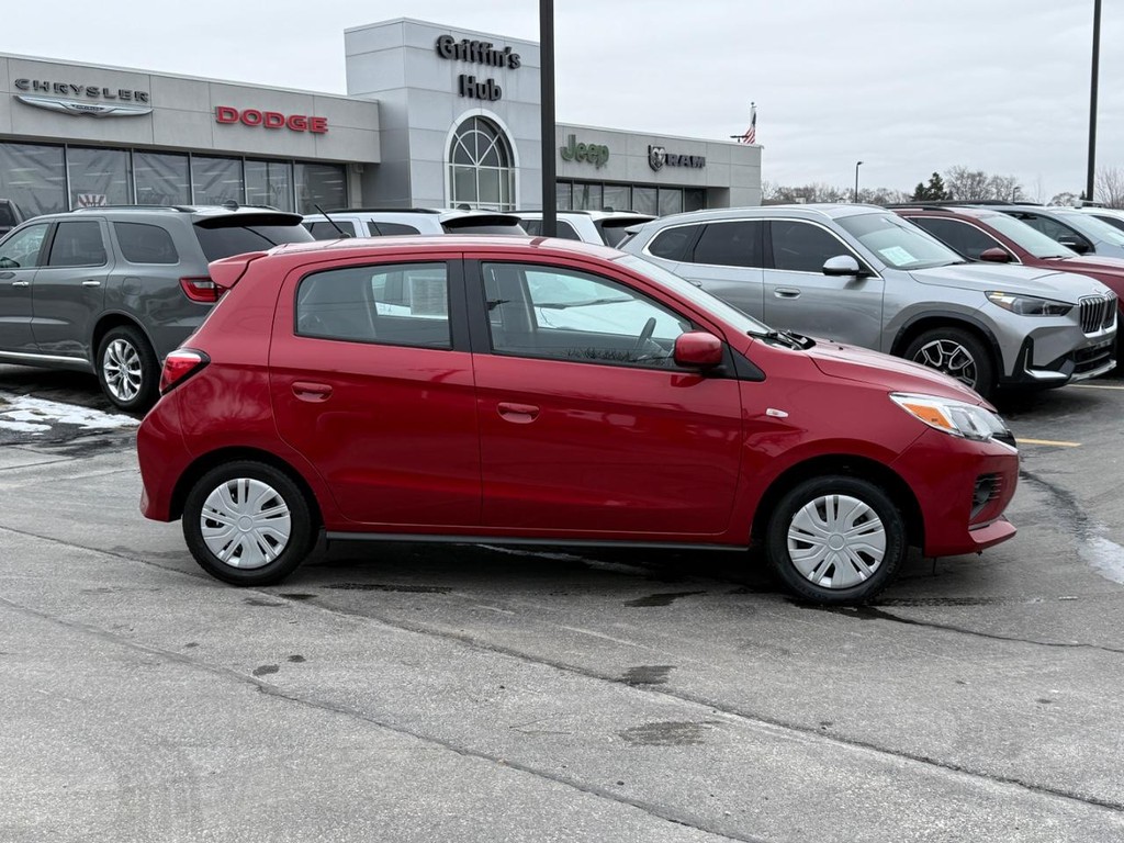 Mitsubishi Mirage Vehicle Full-screen Gallery Image 02