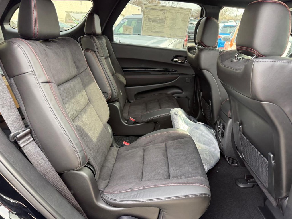 Dodge Durango Vehicle Full-screen Gallery Image 07