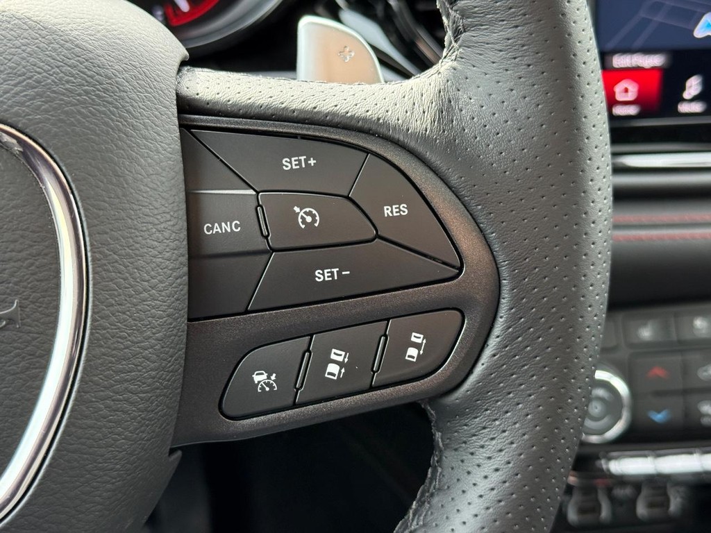 Dodge Durango Vehicle Full-screen Gallery Image 16