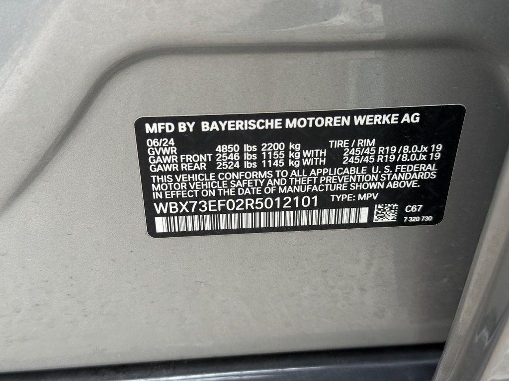 BMW X1 Vehicle Full-screen Gallery Image 22