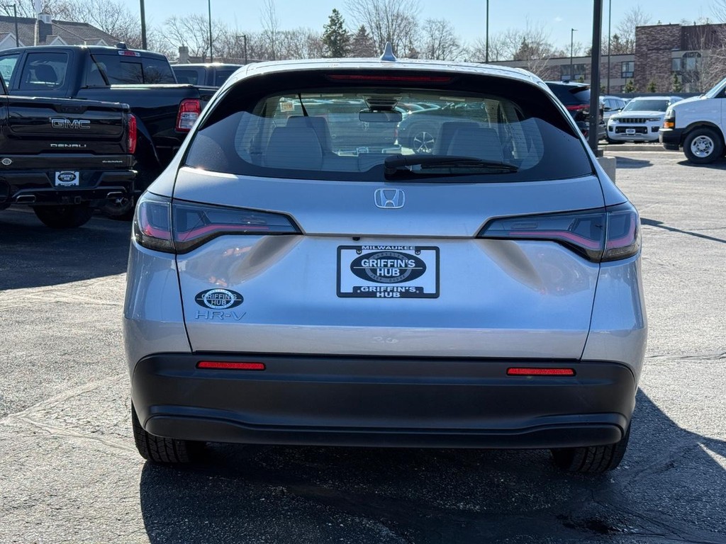 Honda HR-V Vehicle Full-screen Gallery Image 04